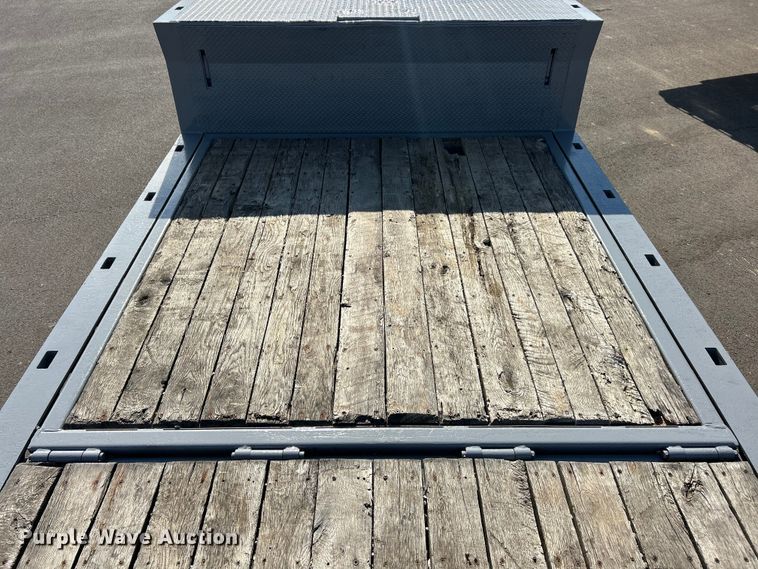 image for item ET3358 1998 Trail King TK70HT-462 drop deck hydraulic tail equipment trailer