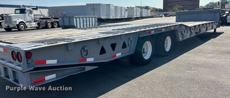 image for item ET3358 1998 Trail King TK70HT-462 drop deck hydraulic tail equipment trailer