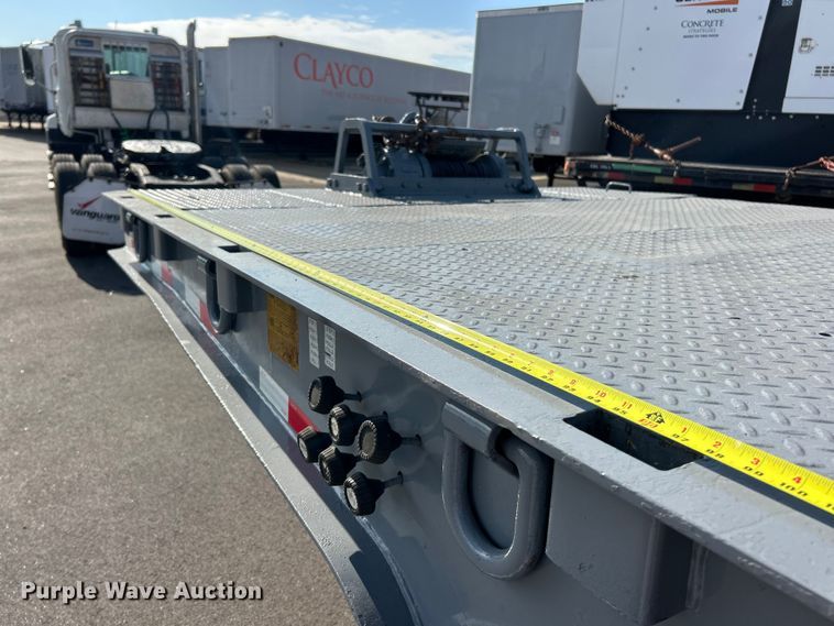 image for item ET3358 1998 Trail King TK70HT-462 drop deck hydraulic tail equipment trailer