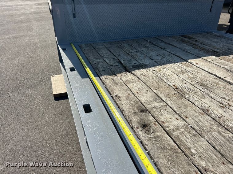 image for item ET3358 1998 Trail King TK70HT-462 drop deck hydraulic tail equipment trailer