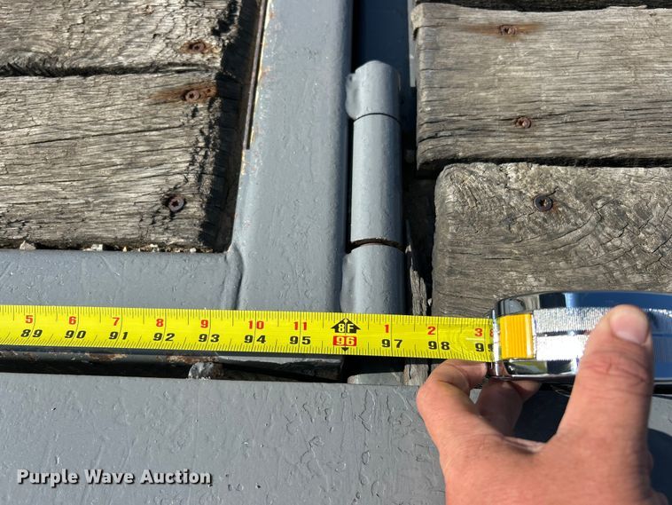 image for item ET3358 1998 Trail King TK70HT-462 drop deck hydraulic tail equipment trailer