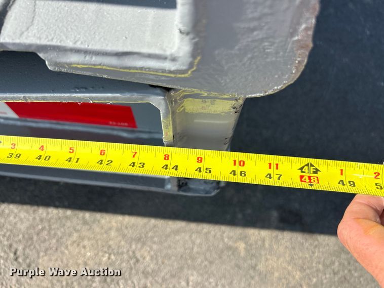 image for item ET3358 1998 Trail King TK70HT-462 drop deck hydraulic tail equipment trailer