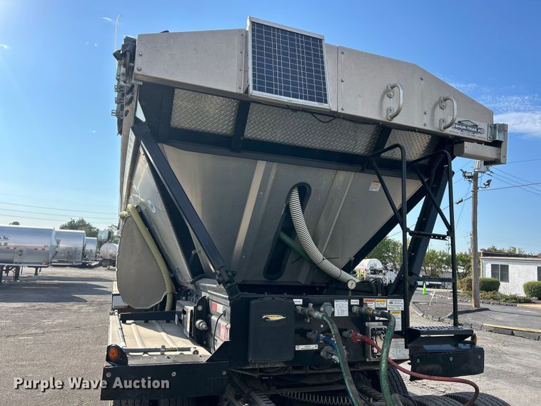 image for item ET3373 2017 Etnyre live bottom trailer