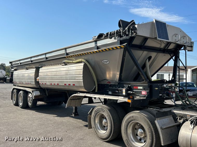 image for item ET3373 2017 Etnyre live bottom trailer