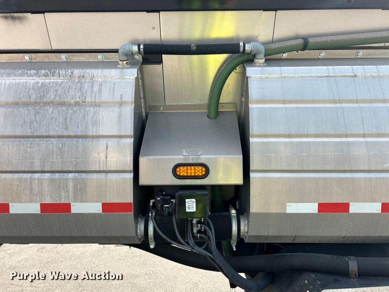 image for item ET3373 2017 Etnyre live bottom trailer