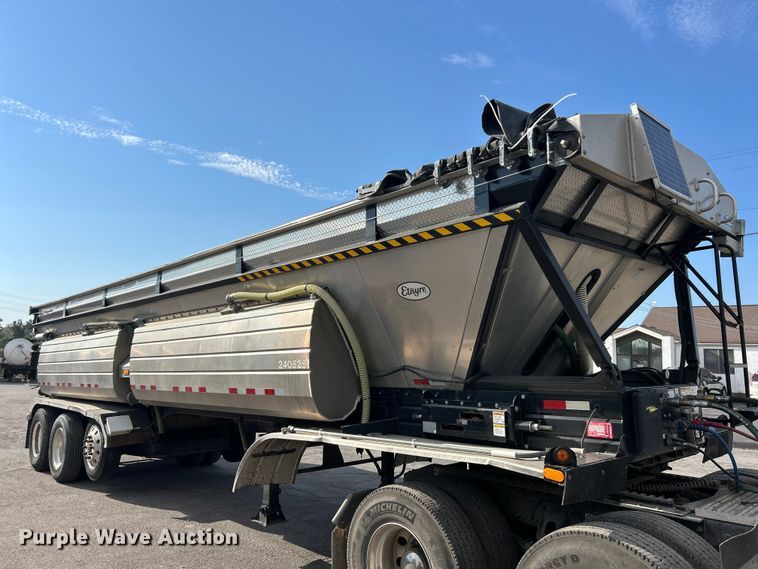 image for item ET3373 2017 Etnyre live bottom trailer