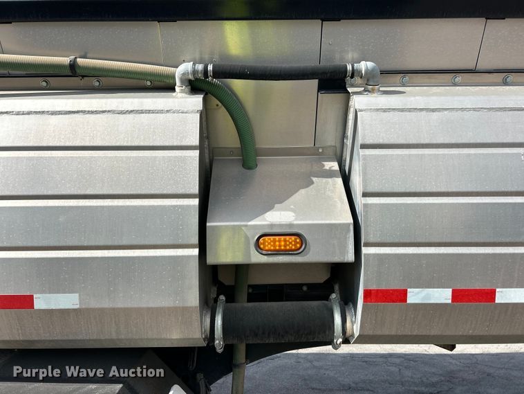 image for item ET3373 2017 Etnyre live bottom trailer