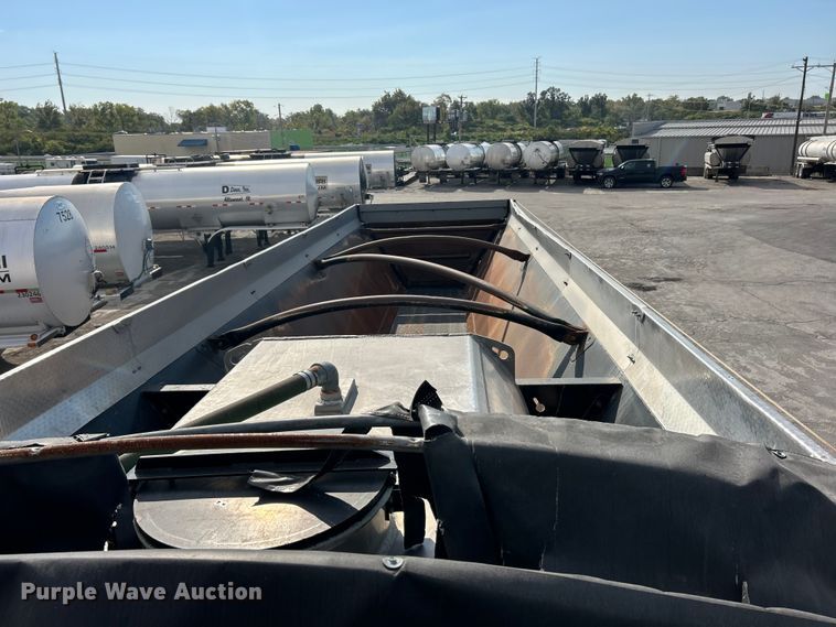 image for item ET3373 2017 Etnyre live bottom trailer