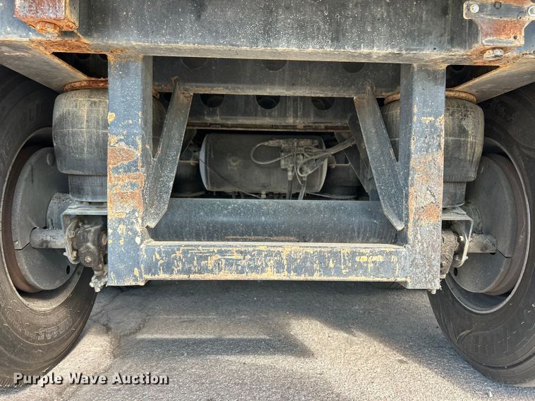 image for item ET3373 2017 Etnyre live bottom trailer