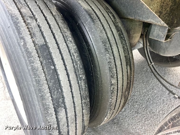 image for item ET3373 2017 Etnyre live bottom trailer