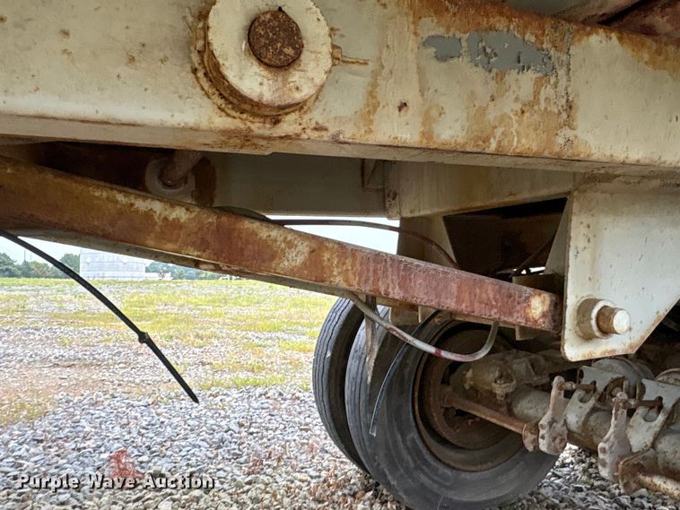 image for item ET7027 1985 HIBT End dump trailer