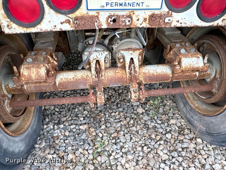 image for item ET7027 1985 HIBT End dump trailer