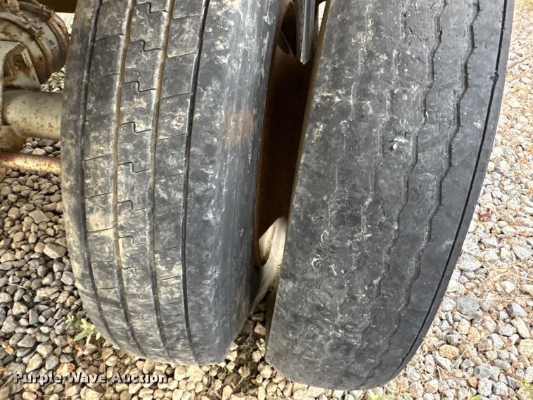 image for item ET7027 1985 HIBT End dump trailer