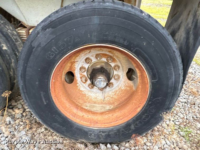 image for item ET7027 1985 HIBT End dump trailer