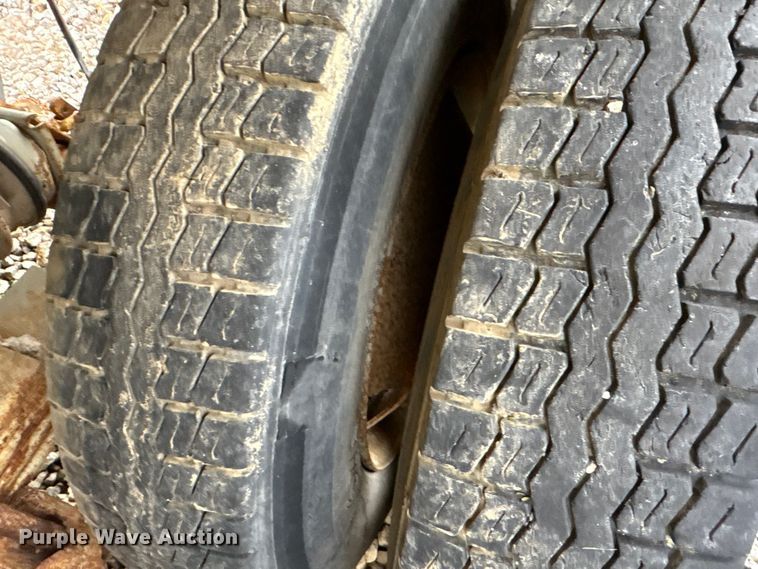 image for item ET7027 1985 HIBT End dump trailer