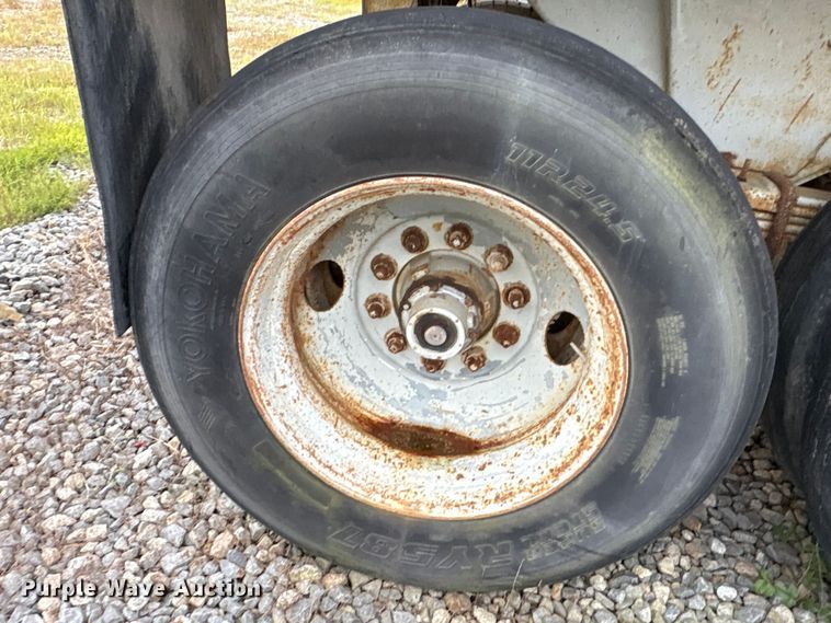 image for item ET7027 1985 HIBT End dump trailer