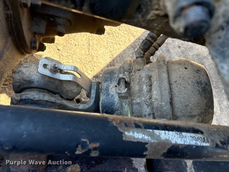 image for item ET7184 2005 Peterbilt 387 semi truck