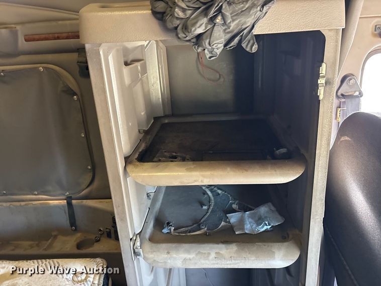 image for item ET7184 2005 Peterbilt 387 semi truck