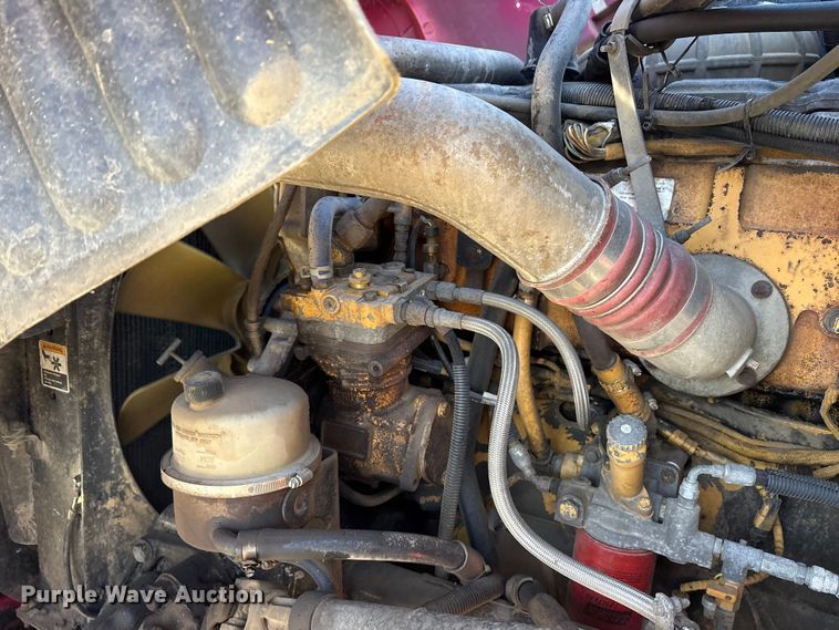 image for item ET7184 2005 Peterbilt 387 semi truck