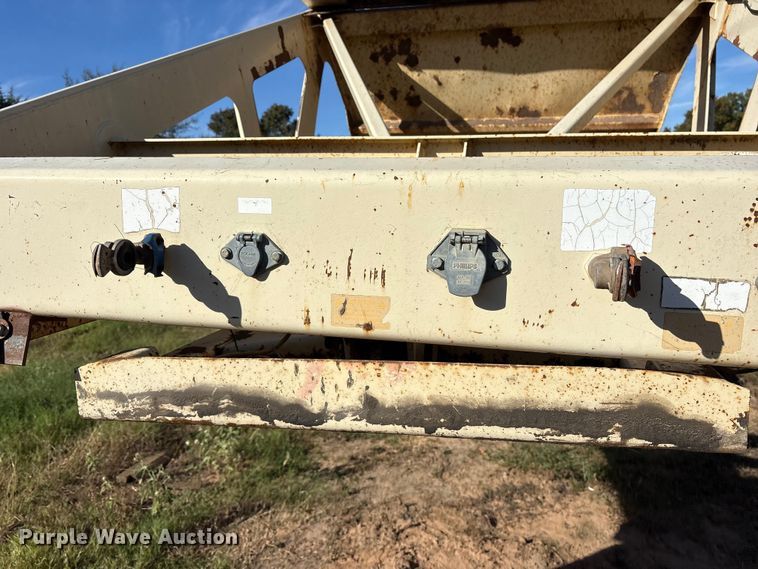 image for item ET7185 2006 Trail King TKBD22-402 bottom dump trailer