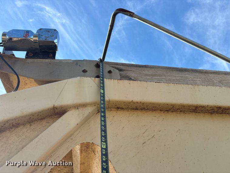 image for item ET7185 2006 Trail King TKBD22-402 bottom dump trailer