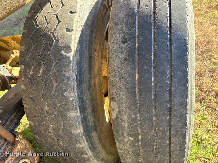 image for item ET7185 2006 Trail King TKBD22-402 bottom dump trailer