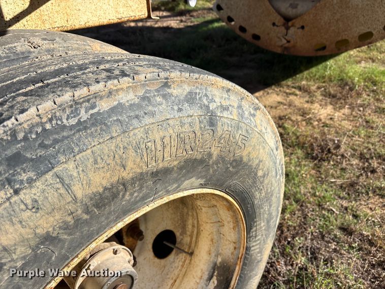 image for item ET7185 2006 Trail King TKBD22-402 bottom dump trailer