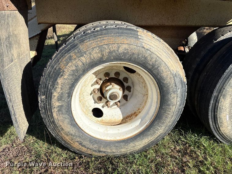 image for item ET7185 2006 Trail King TKBD22-402 bottom dump trailer