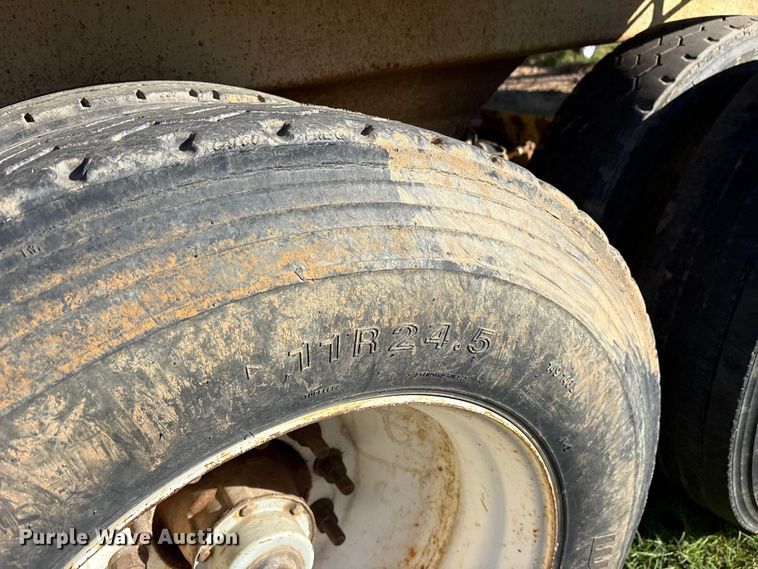 image for item ET7185 2006 Trail King TKBD22-402 bottom dump trailer