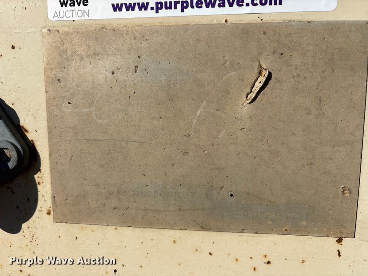 image for item ET7185 2006 Trail King TKBD22-402 bottom dump trailer