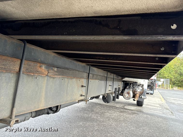 image for item ET8584 2017 Hino 268 box truck