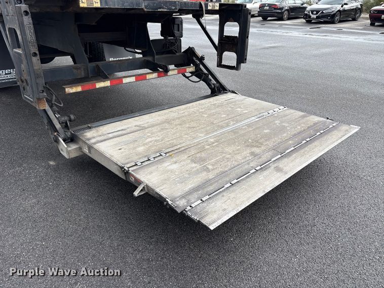 image for item ET8584 2017 Hino 268 box truck