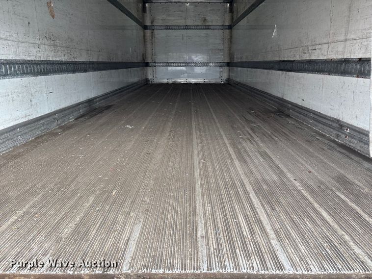 image for item ET8584 2017 Hino 268 box truck