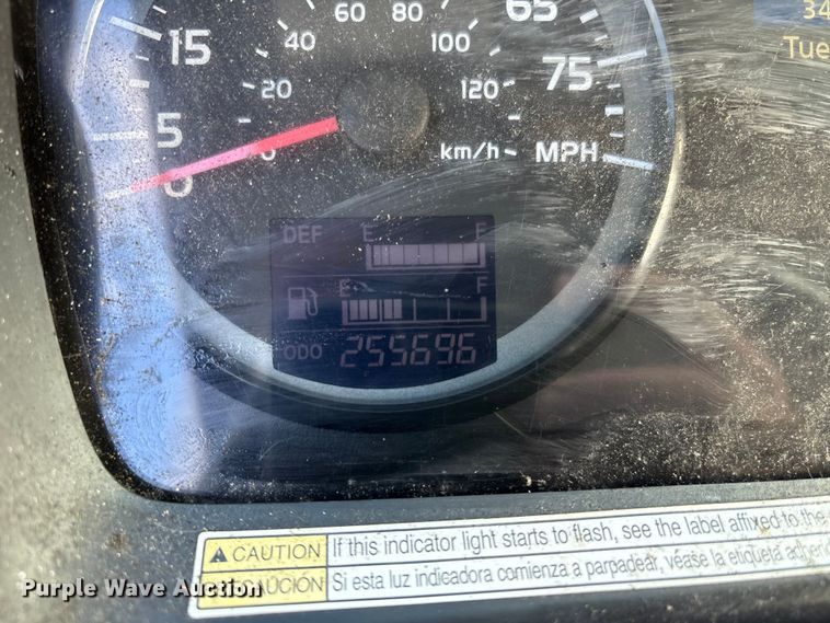 image for item ET8584 2017 Hino 268 box truck