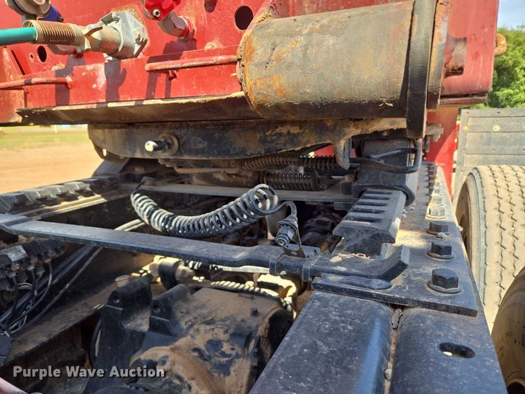 image for item EU3827 2010 Mack GU813 semi truck