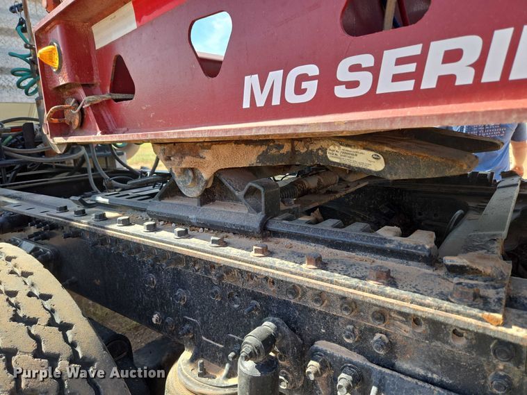 image for item EU3827 2010 Mack GU813 semi truck