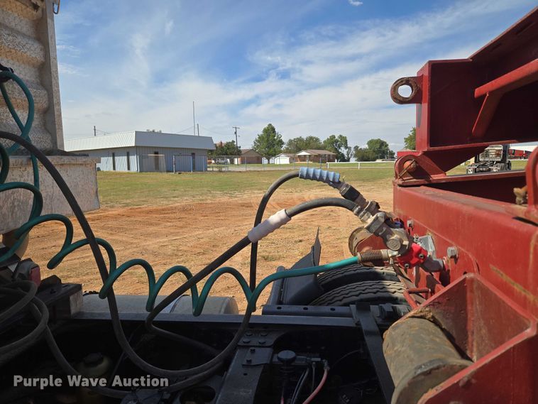 image for item EU3827 2010 Mack GU813 semi truck