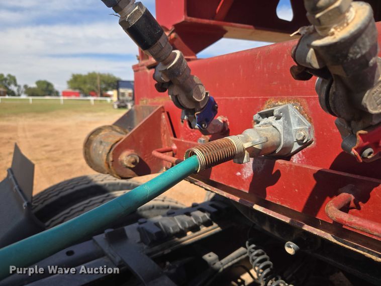 image for item EU3827 2010 Mack GU813 semi truck