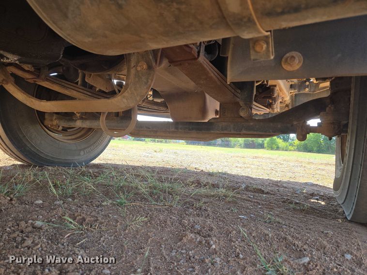 image for item EU3827 2010 Mack GU813 semi truck