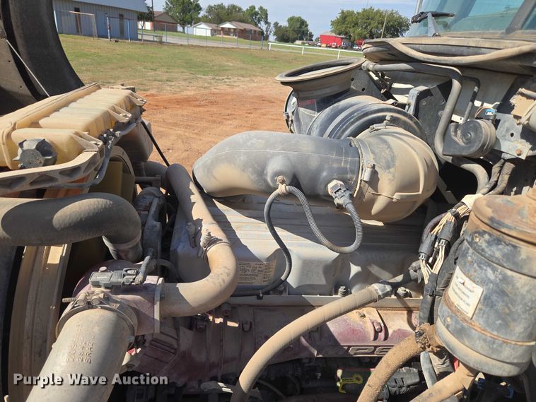 image for item EU3827 2010 Mack GU813 semi truck