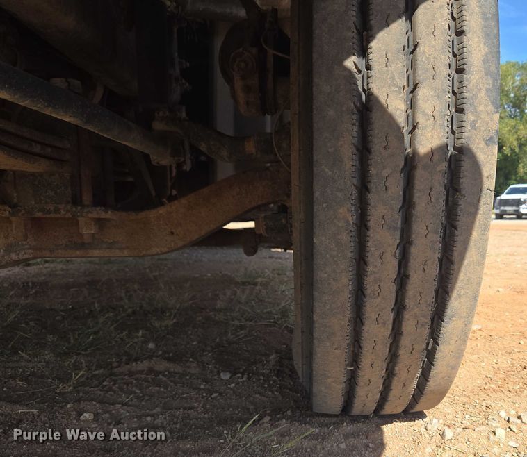 image for item EU3827 2010 Mack GU813 semi truck