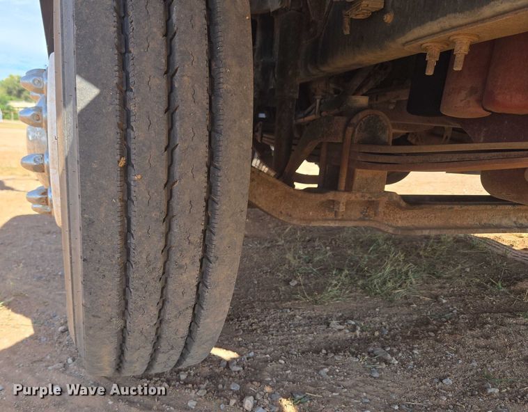 image for item EU3827 2010 Mack GU813 semi truck