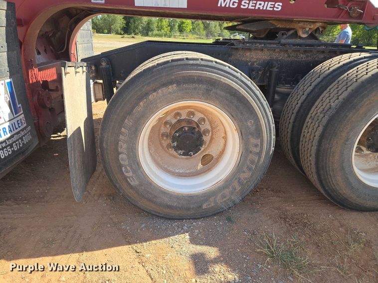 image for item EU3827 2010 Mack GU813 semi truck