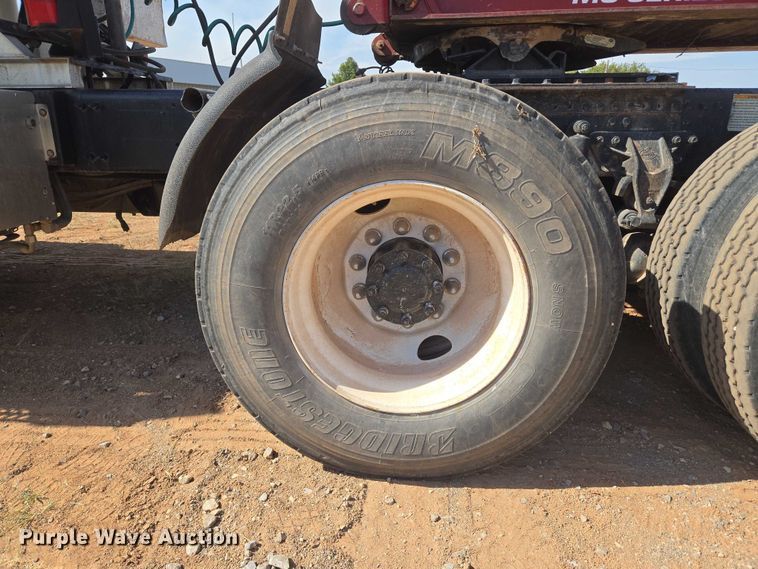 image for item EU3827 2010 Mack GU813 semi truck