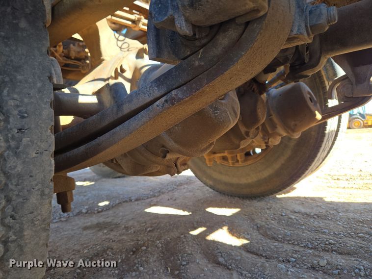 image for item EU3877 2005 Western Star 4900 semi truck