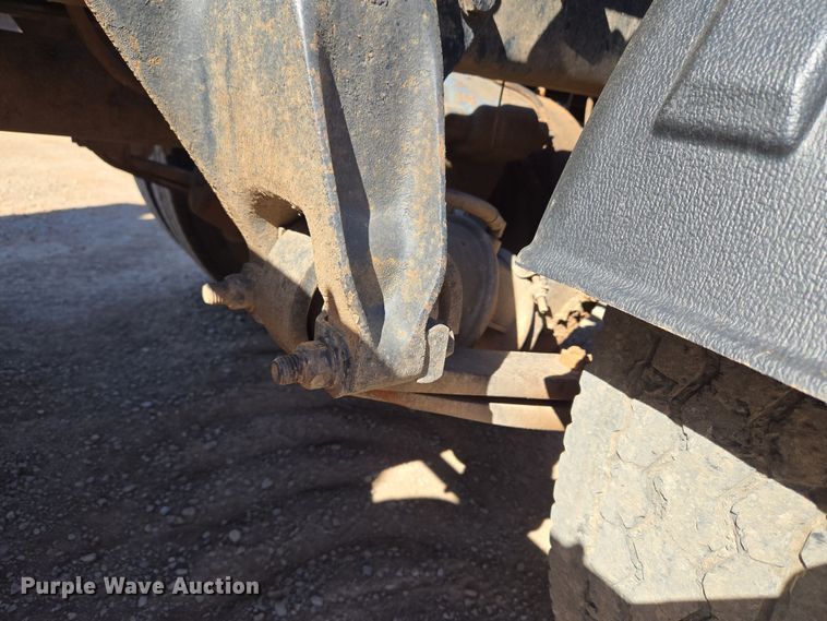 image for item EU3877 2005 Western Star 4900 semi truck