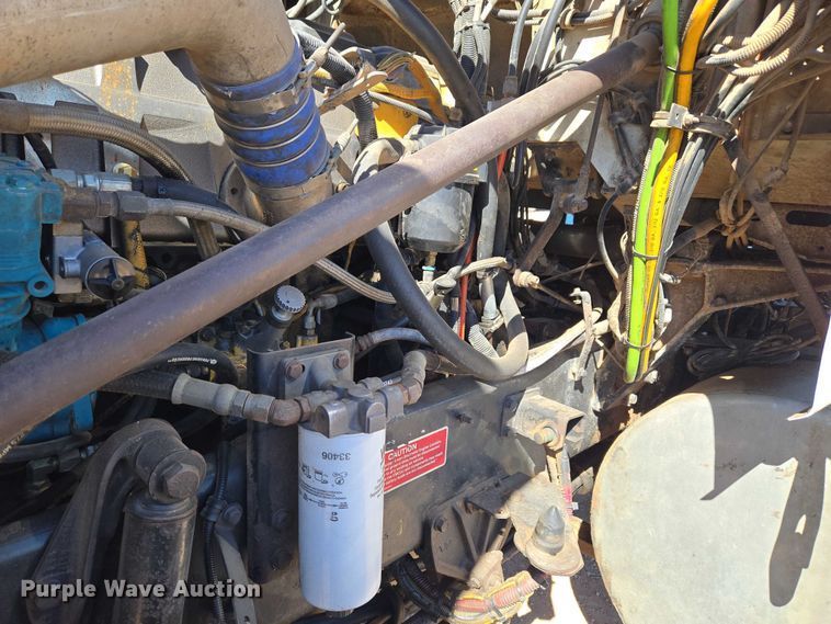 image for item EU3877 2005 Western Star 4900 semi truck