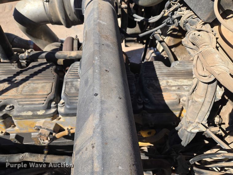 image for item EU3877 2005 Western Star 4900 semi truck