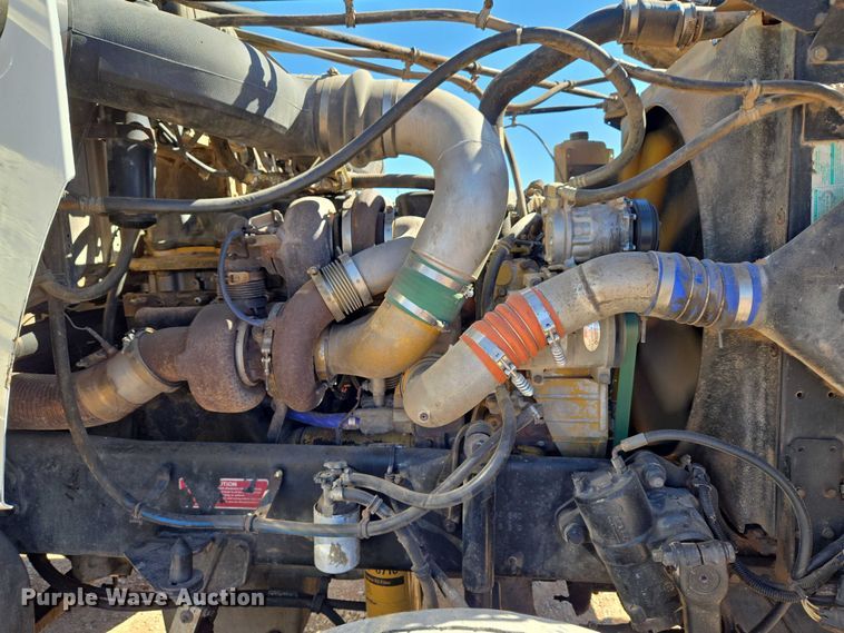 image for item EU3877 2005 Western Star 4900 semi truck