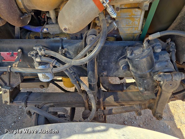 image for item EU3877 2005 Western Star 4900 semi truck